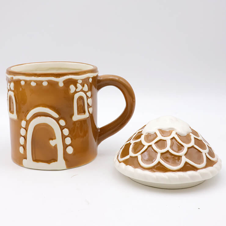 Christmas gingerbread house mug with lid