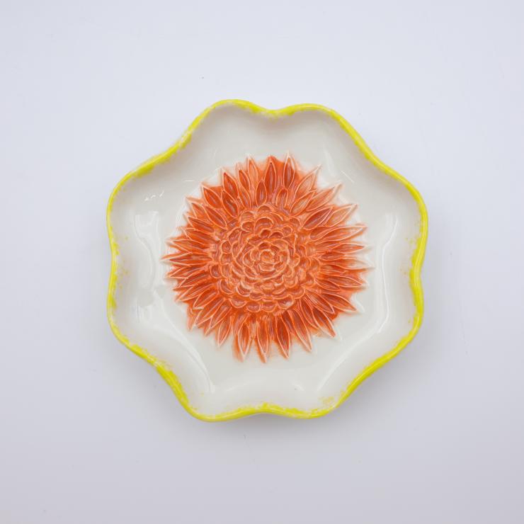 Orange Chrysanthemum Ceramic Grinder Plate