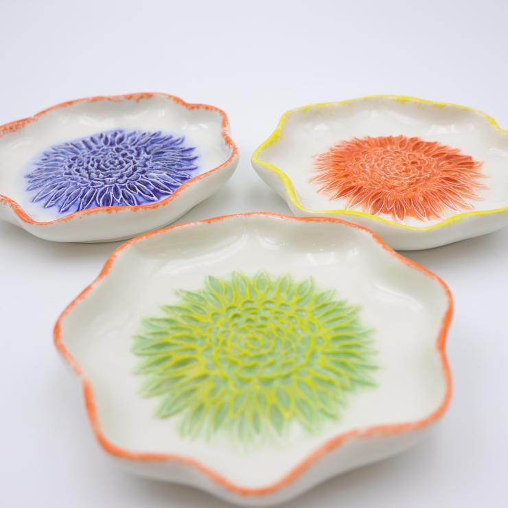 Orange Chrysanthemum Ceramic Grinder Plate