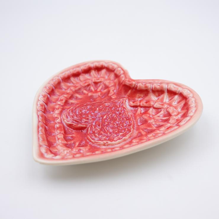 Red Heart Embossed Ceramic Grinder Plate